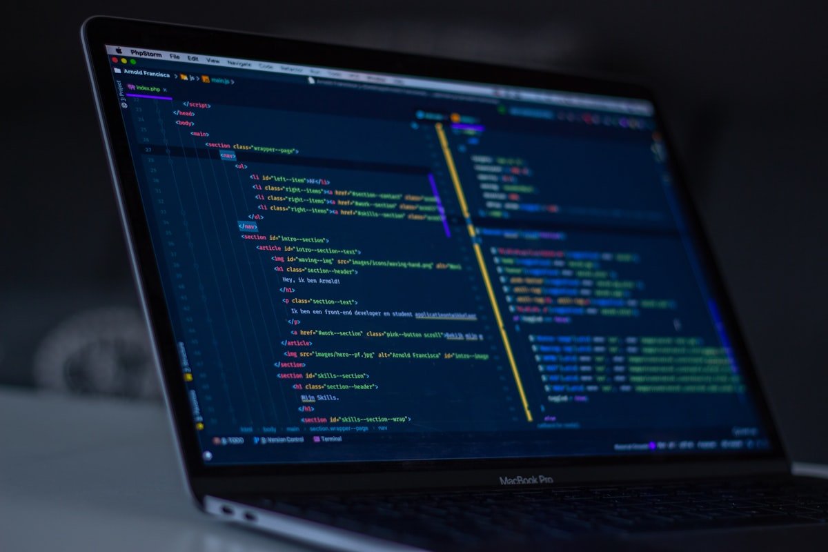 WordPress vs Custom Web Development: What’s Best for a Scaling UK Business?
